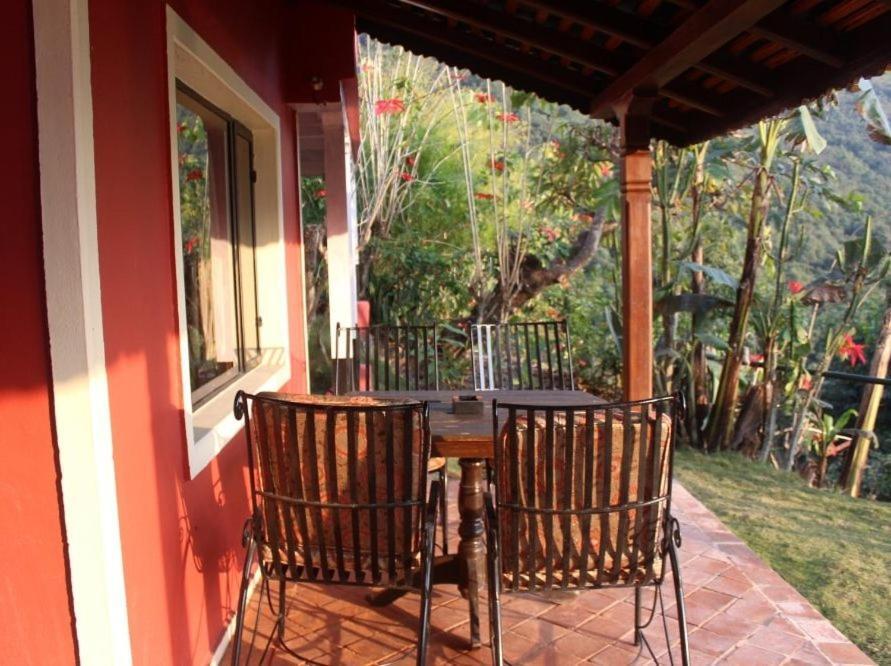 Castle Hotel Pokhara Esterno foto
