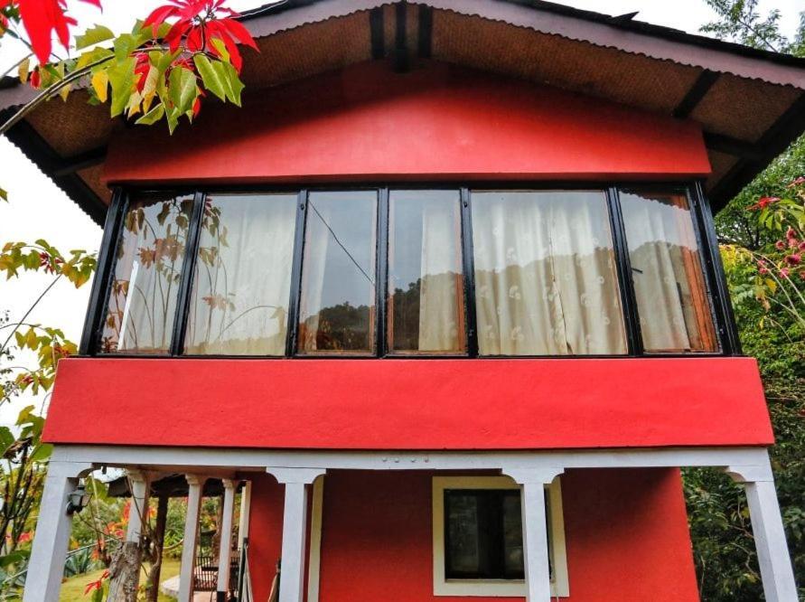 Castle Hotel Pokhara Esterno foto